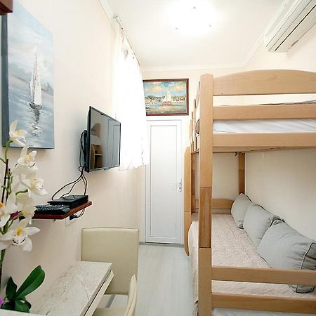 Studio Apartman Sveti Stefan Apartment Bagian luar foto