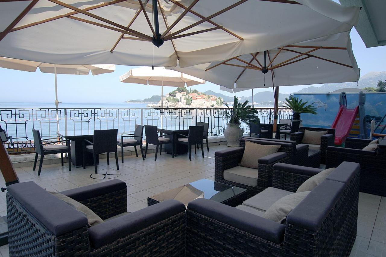Studio Apartman Sveti Stefan Apartment Bagian luar foto