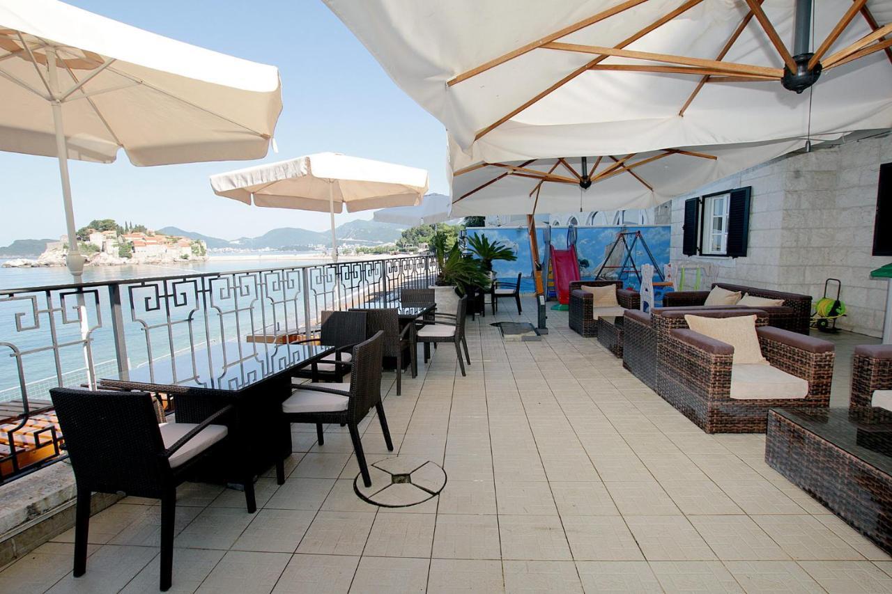 Studio Apartman Sveti Stefan Apartment Bagian luar foto