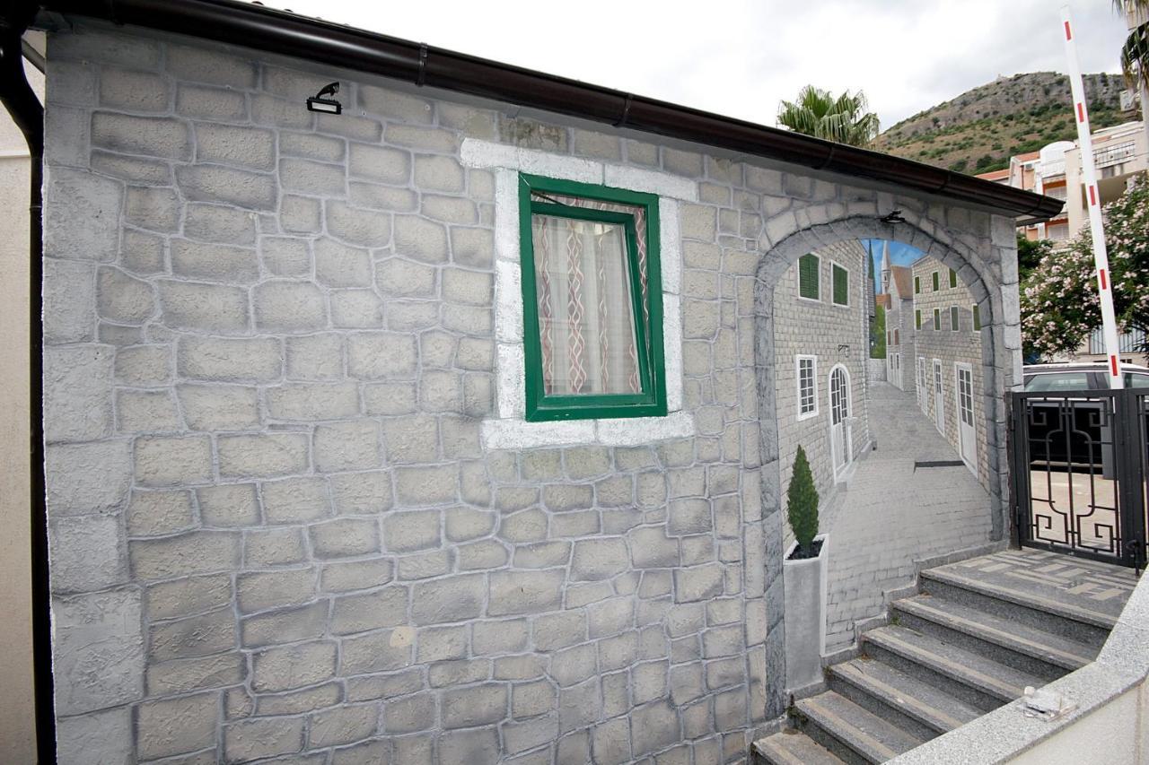 Studio Apartman Sveti Stefan Apartment Bagian luar foto